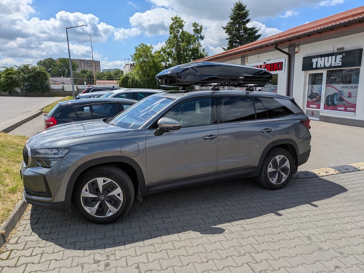 Skoda Kodiaq i Thule Motion 3 XL Black ? widok z przodu po montażu